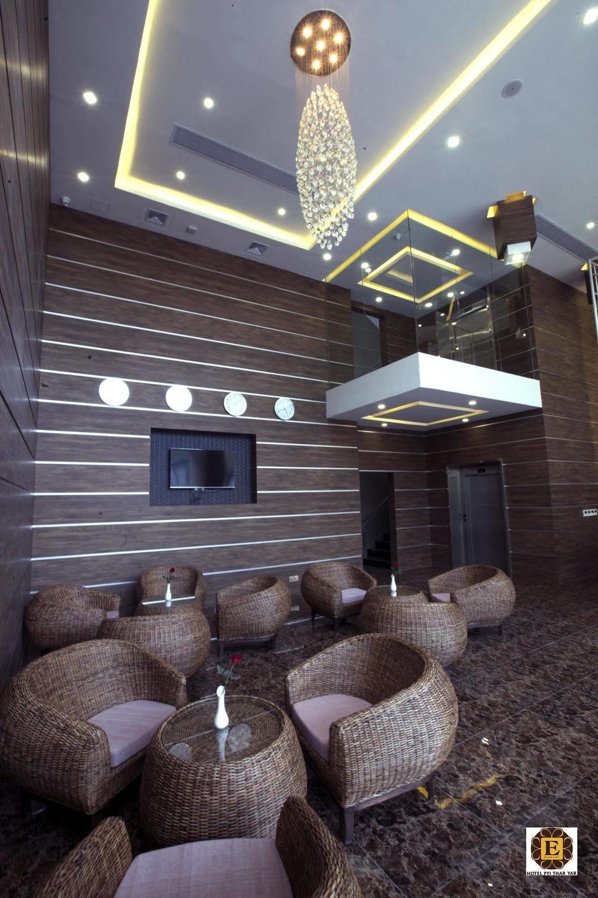Elegant Hotel Pyi Thar Yar Yangon Exterior foto