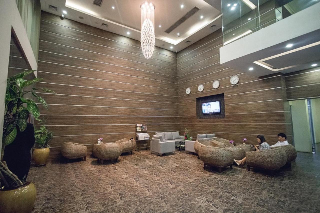 Elegant Hotel Pyi Thar Yar Yangon Exterior foto